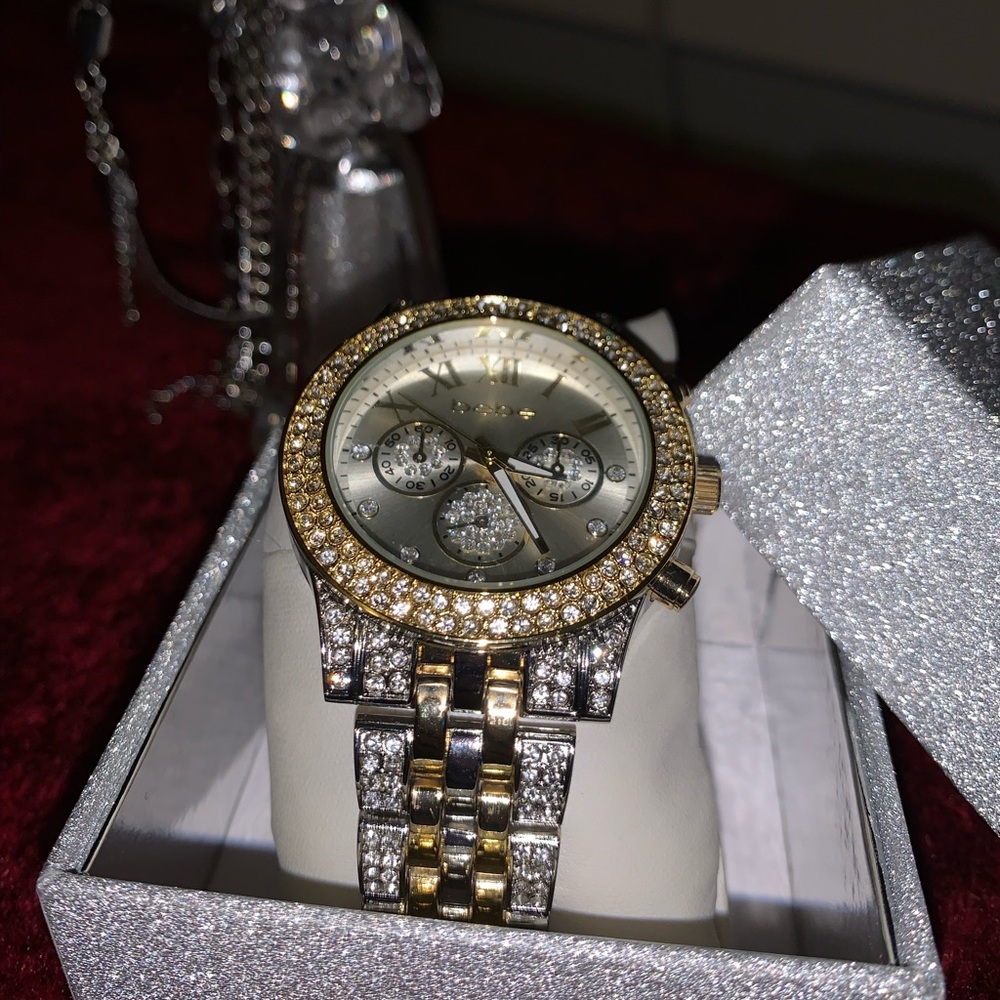 Two Tone Crystal Watch 😍